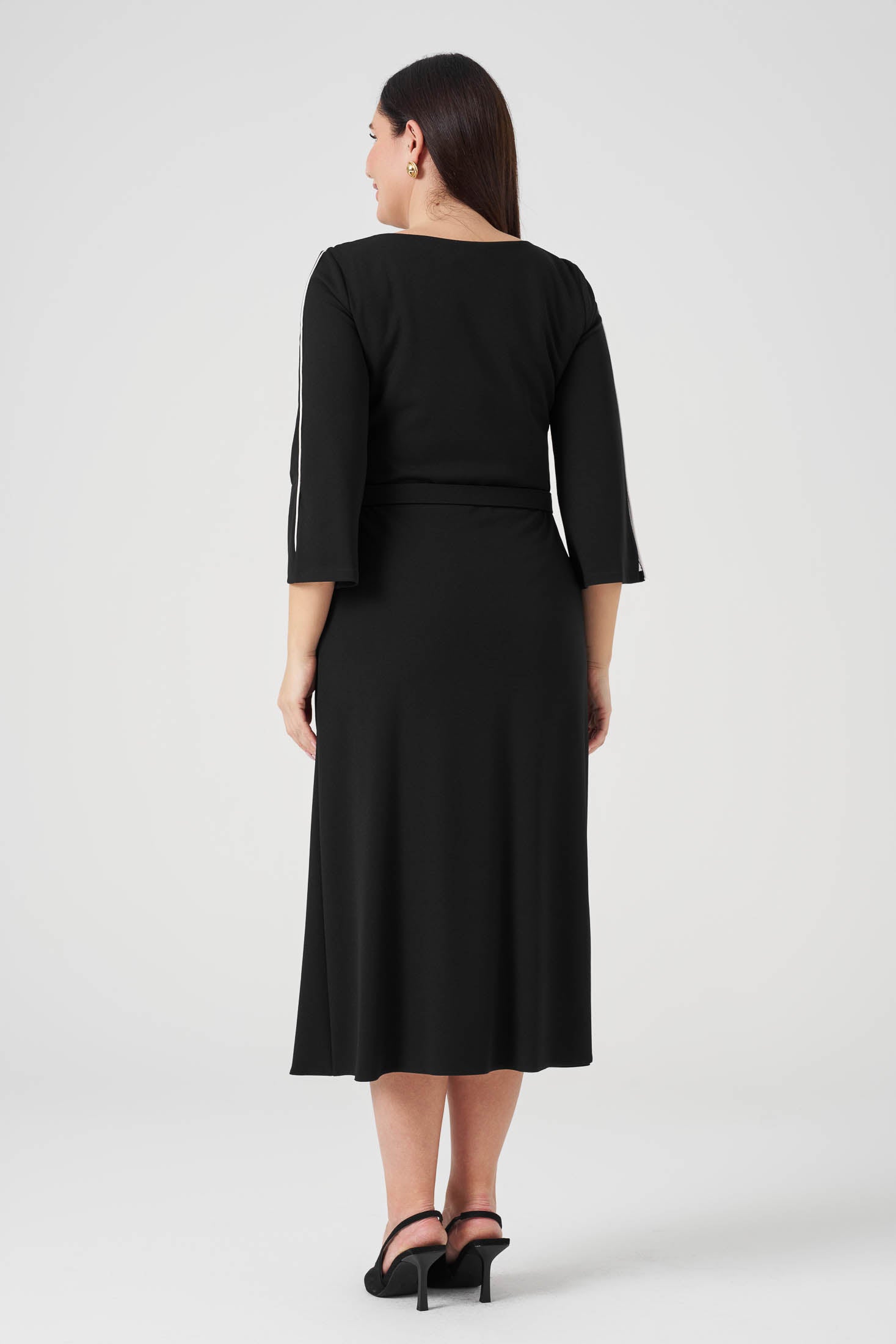 Yandan Bağlamalı Pilise Detaylı Elbise Siyah