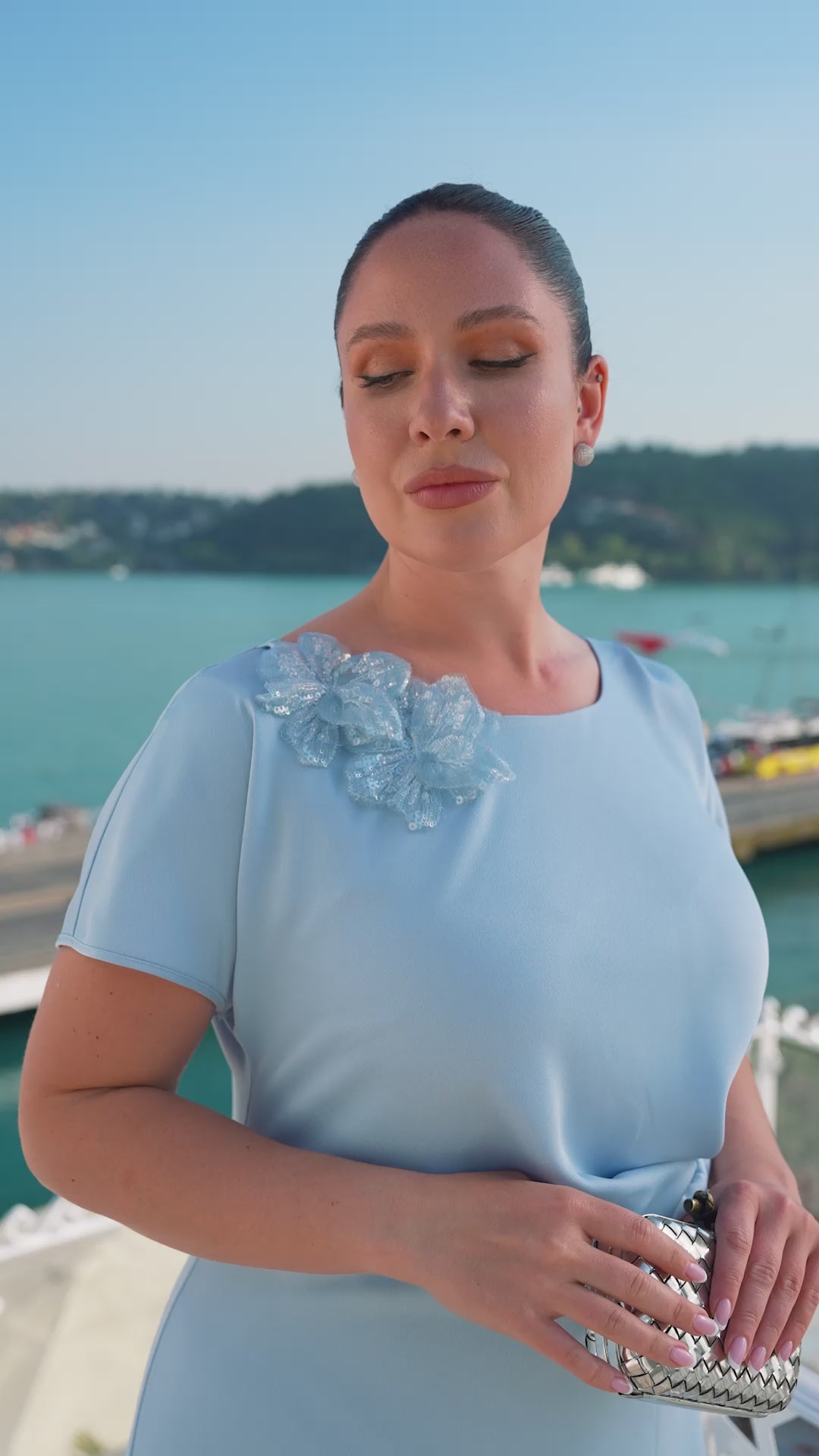 Düğüm Detaylı Yırtmaçlı Abiye Elbise Mavi